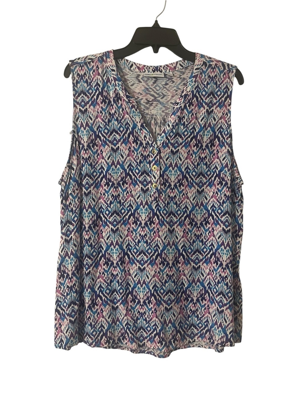 Sleeveless V-Neck Printed Tank Top in Blue and Pink
